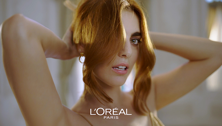 Miriam Leone nella nuova campagna Elvive di L'Oréal