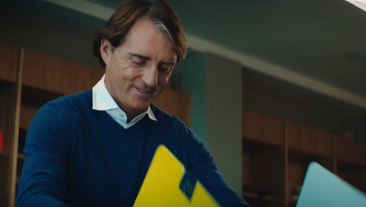 Un fotogramma dallo spot di Poste Delivery