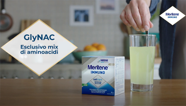 Un frame del nuovo spot Meritene Immuno firmato ATC - All Things Communicate
