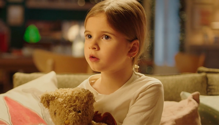 Un frame dello spot Unieuro di Natale firmato Red Cell