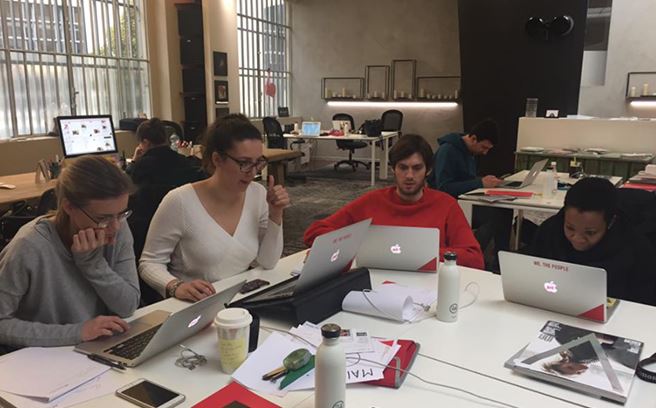smart-working-desk-sharing-1.png