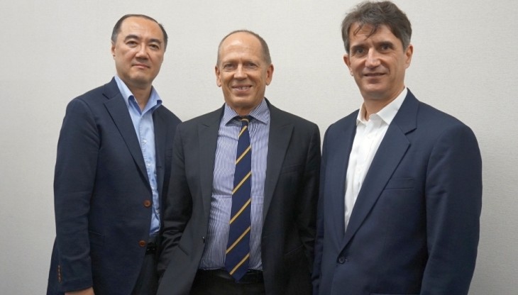 da sinistra: Hideaki Ueda, Simon Yencken e Derek Adelman di Fanplayr