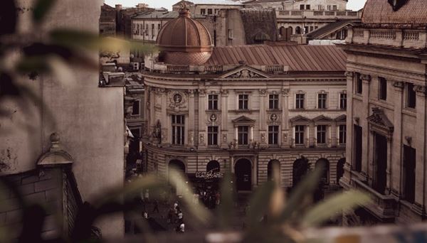 Bucharest - Photo by <a href="https://unsplash.com/@hariprasad000?utm_source=unsplash&utm_medium=referral&utm_content=creditCopyText">Hari Nandakumar</a> on <a href="https://unsplash.com/s/photos/bucharest?utm_source=unsplash&utm_medium=referral&utm_content=creditCopyText">Unsplash</a>   