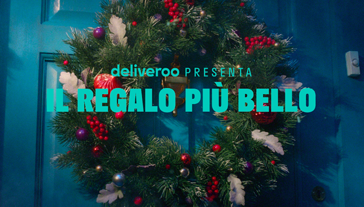 Un'immagine dello spot di Natale di Deliveroo