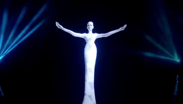 L'"ologramma" di Mina a Sanremo 2018