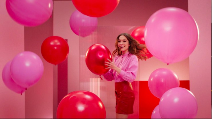 Un'immagine dei nuovi spot Deborah MIlano