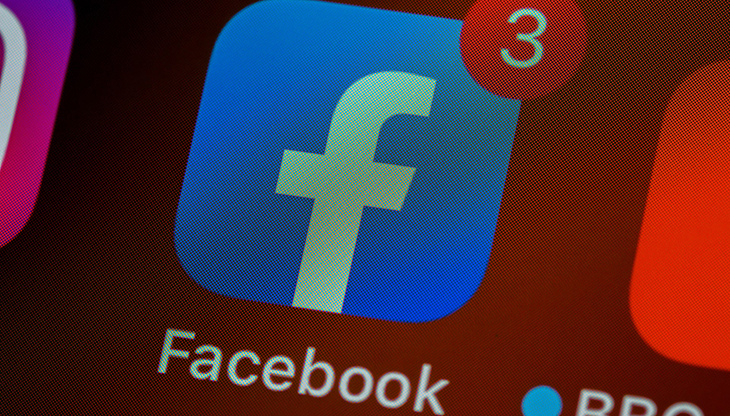 Foto di <a href="https://unsplash.com/@brett_jordan?utm_source=unsplash&utm_medium=referral&utm_content=creditCopyText">Brett Jordan</a> disponibile su <a href="https://unsplash.com/s/photos/facebook?utm_source=unsplash&utm_medium=referral&utm_content=creditCopyText">Unsplash</a>