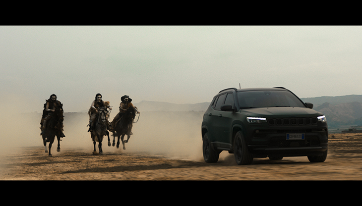 Un frame dello spot dedicato alla nuova Jeep Compass