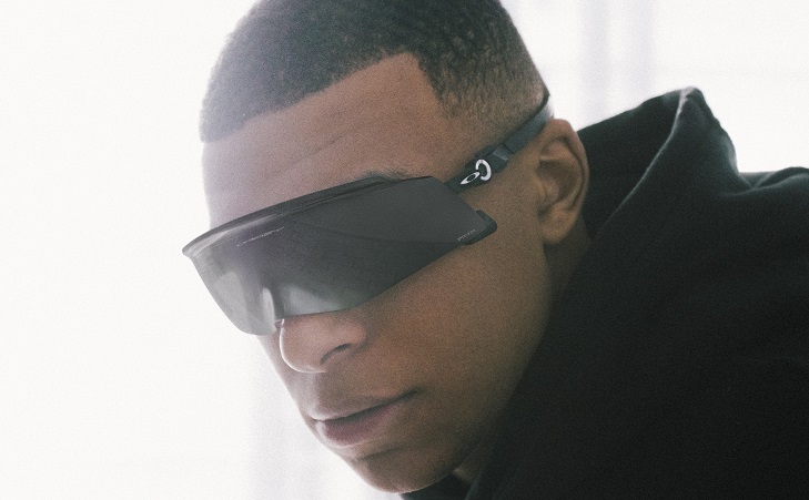 Oakley_mbappe.jpg