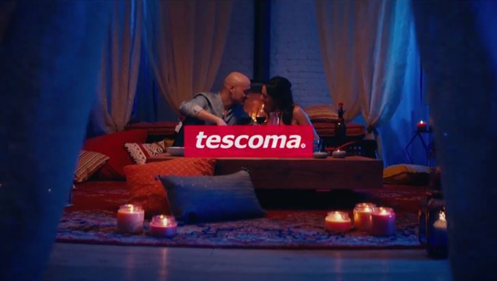 Un frame del nuovo spot Tescoma firmato Armando Testa