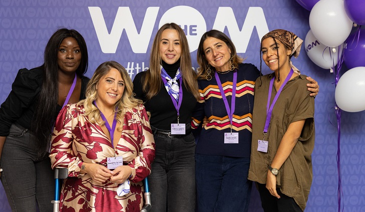 Daniela Cerrato con alcune esponenti del The Wom Commitee 