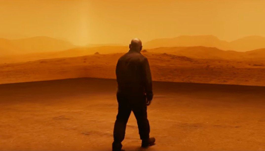 L'ex astronauta Scott Kelly cammina “su Marte” nel nuovo spot di Amorim Cork Flooring