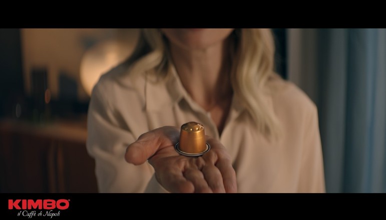 Un'immagine del nuovo spot Kimbo