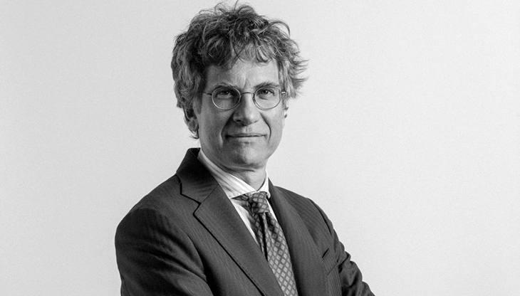 Paolo Giordano guida frog in Italia 