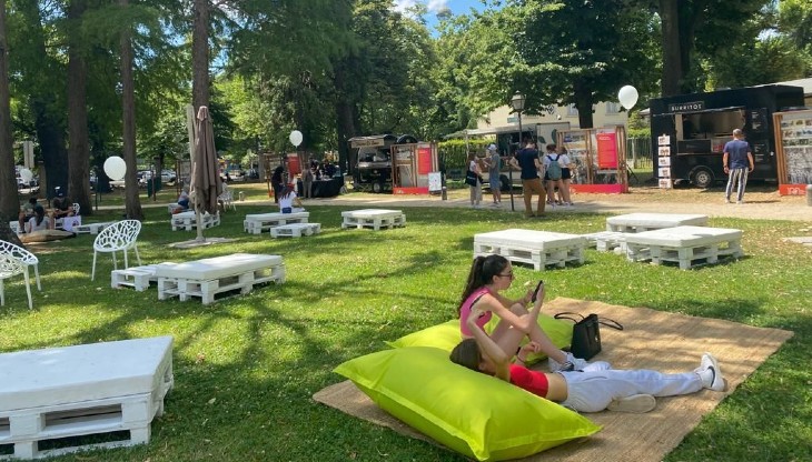 Un'immagine del "Village" della Frecciarossa Milano Jumping Cup