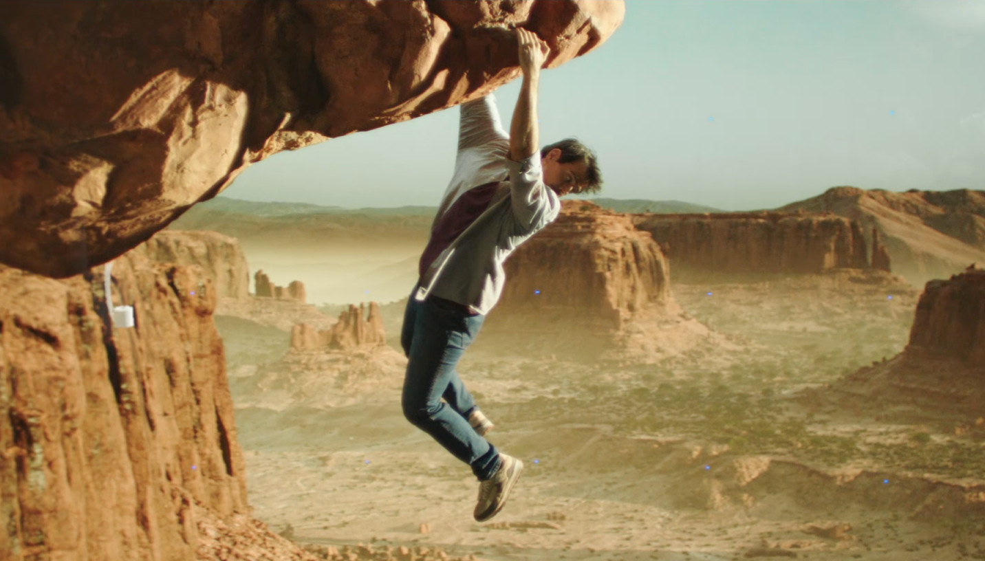 Un frame del nuovo spot Regina