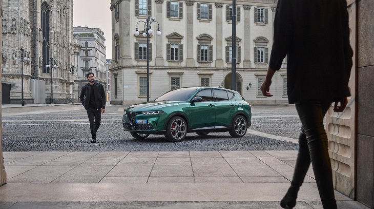 alfa-Tonale-Plug-In.jpg