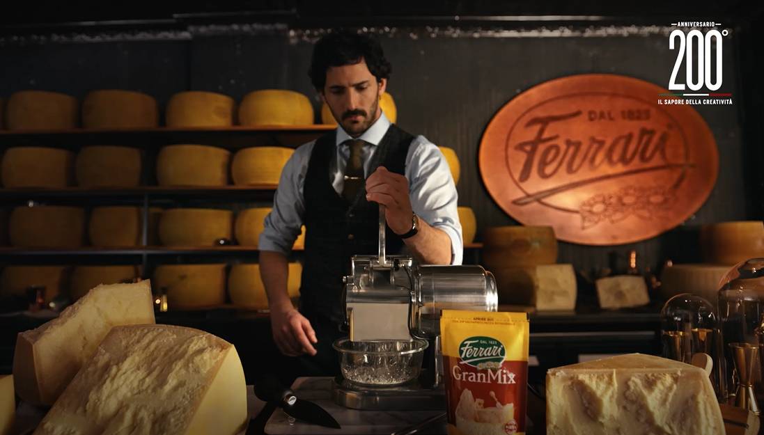 Ferrari-Formaggi-GranMix-spot-200-anni.jpg