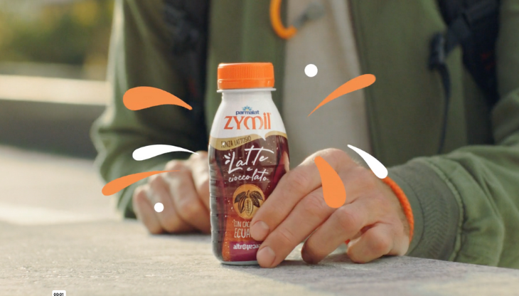 Un'immagine dallo spot Zymil dedicato al lancio delle nuove bevande