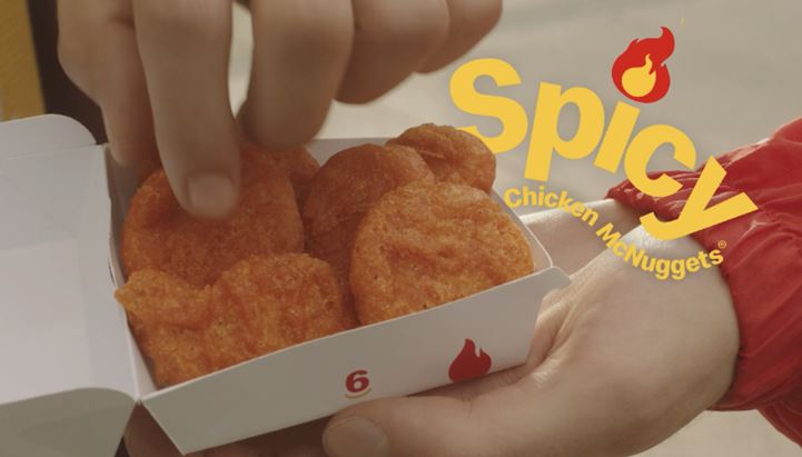 McDonald’s, nuova campagna per Spicy Chicken McNuggets. Firma Leo Burnett 