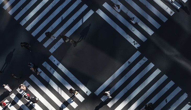 Foto di Ryoji Iwata su Unsplash