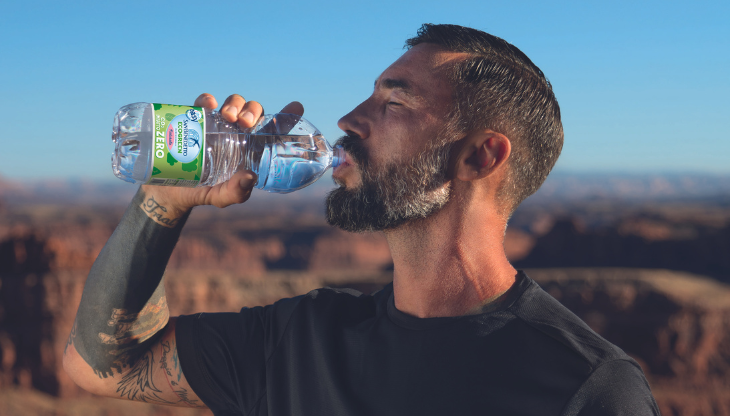 Vittorio Brumotti è il volto della Linea di Acqua Minerale Ecogreen di San Benedetto