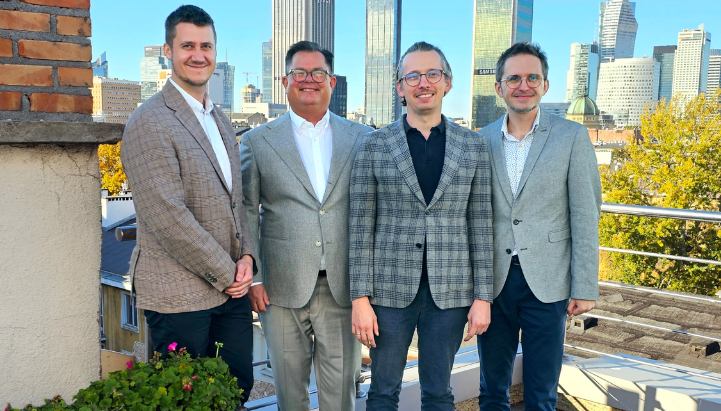  (Da sinistra) Jonas Voldbjerg Andersen, COO di Cookie Information; Karsten Rendemann, Founder & CEO di Cookie Information; Piotr Korzeniowski, CEO di Piwik PRO; Maciej Zawadziński, Founder & Advisory Board Member di Piwik PRO