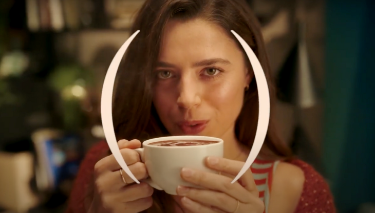 Un'immagine dal nuovo spot Ciobar di cameo