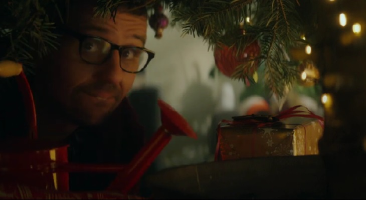 spot-natale-axa.jpg