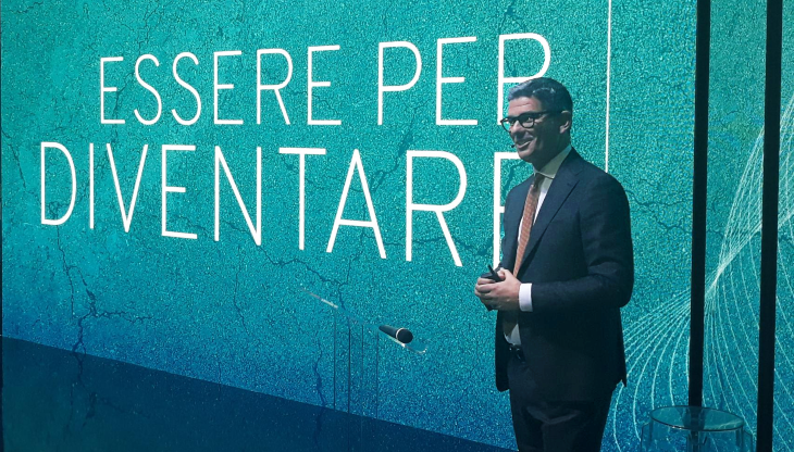 Alberto Maglione, VP Esecutivo di Farmaè, nel corso della conferenza dedicata al renaming del gruppo