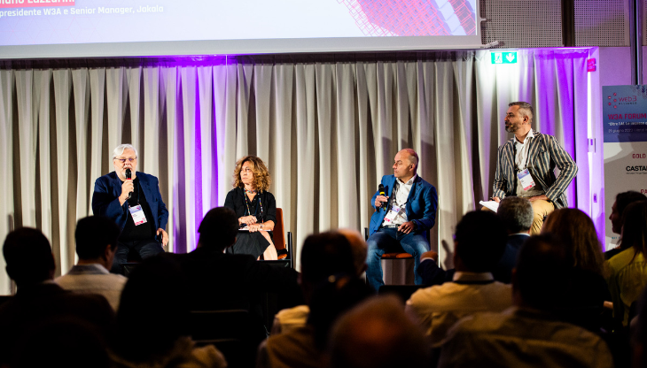 Andrea De Micheli, presidente di Web3 Alliance, e i vicepresidenti Elena Schiaffino e Fabiano Lazzarini