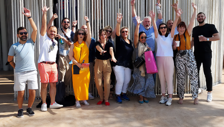 Ad Store compie 30 anni. Nella foto, i vertici delle 15 agenzie del network