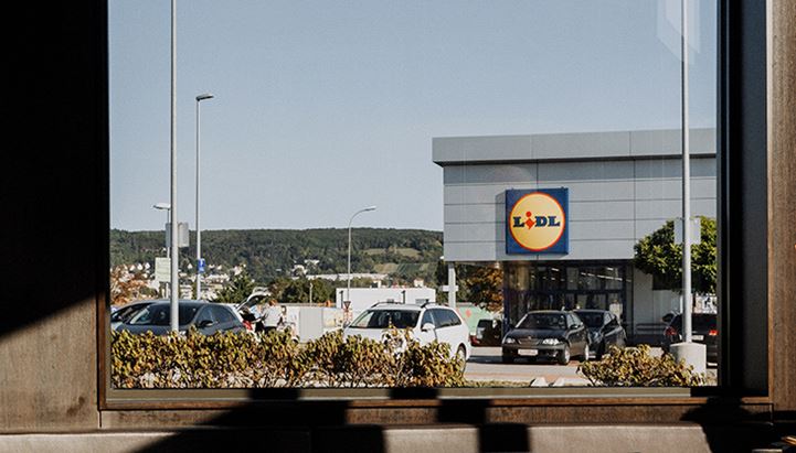 Foto di Marjan Blan su Unsplash