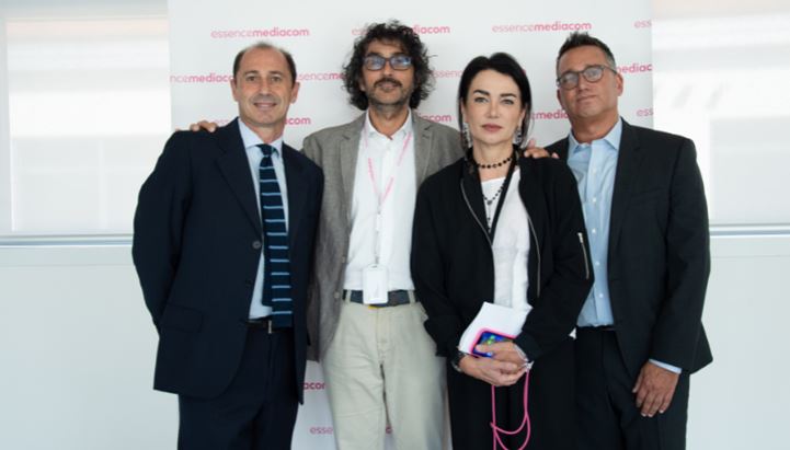 da sinistra: Zeno Mottura, Erik Rollini, Claudia Battani e Boaz Rosenberg di EssenceMediacom Italia