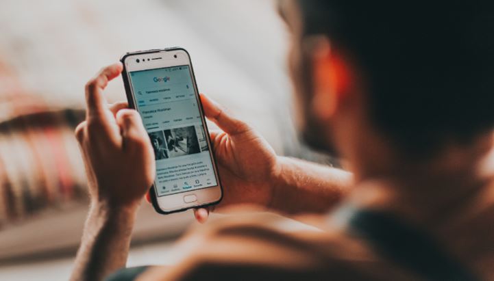 Audiweb, i dati di novembre 2023 (foto di Matheus Bertelli su Pexels)