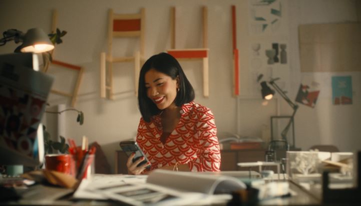 Un frame del nuovo spot dedicato all'offerta iliadbusiness