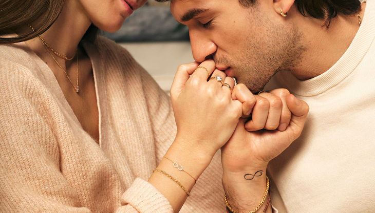 San Valentino: ecco la nuova pubblicità di Stroili