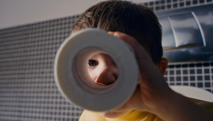 Un frame del nuovo spot di Tenderly