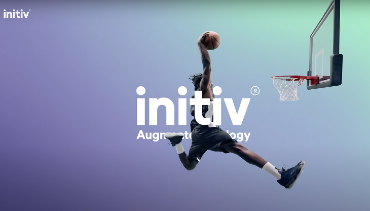 Un'immagine dello spot di lancio del cerotto Initiv