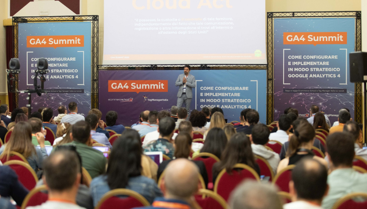 Un momento della passata edizione del GA4 Summit. Sul palco l'avvocato Antonino Polimeni