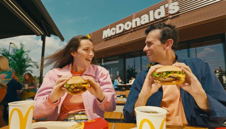 Un'immagine dal nuovo spot McDonald's "Hai detto BBQ?"