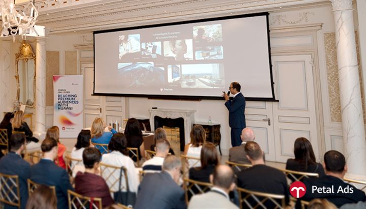 Nella foto, un momento dell'evento organizzato da Huawei a Milano