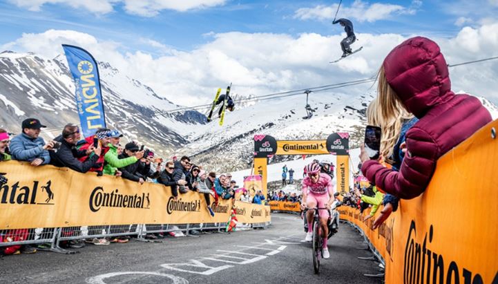 Continental Top Sponsor e Official Tyre del Giro d'Italia