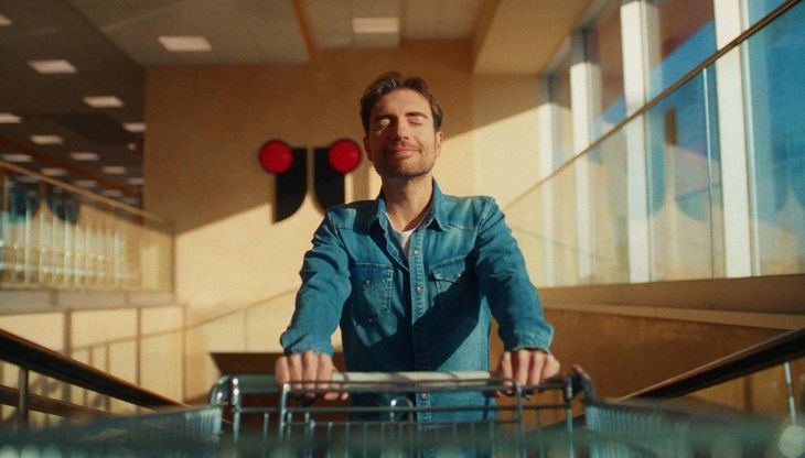Un'immagine del nuovo spot di Supermercati Rossetto
