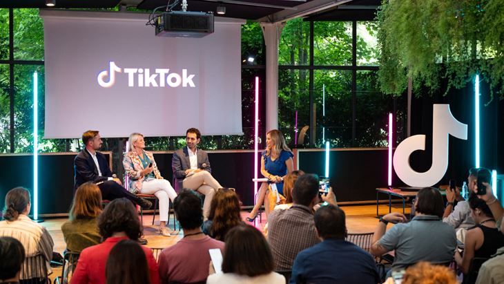 Un momento dell'incontro organizzato da TikTok a Milano