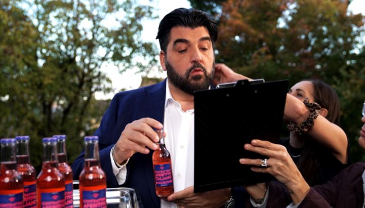 Antonino Cannavacciuolo è il protagonista dello spot di Contrattino