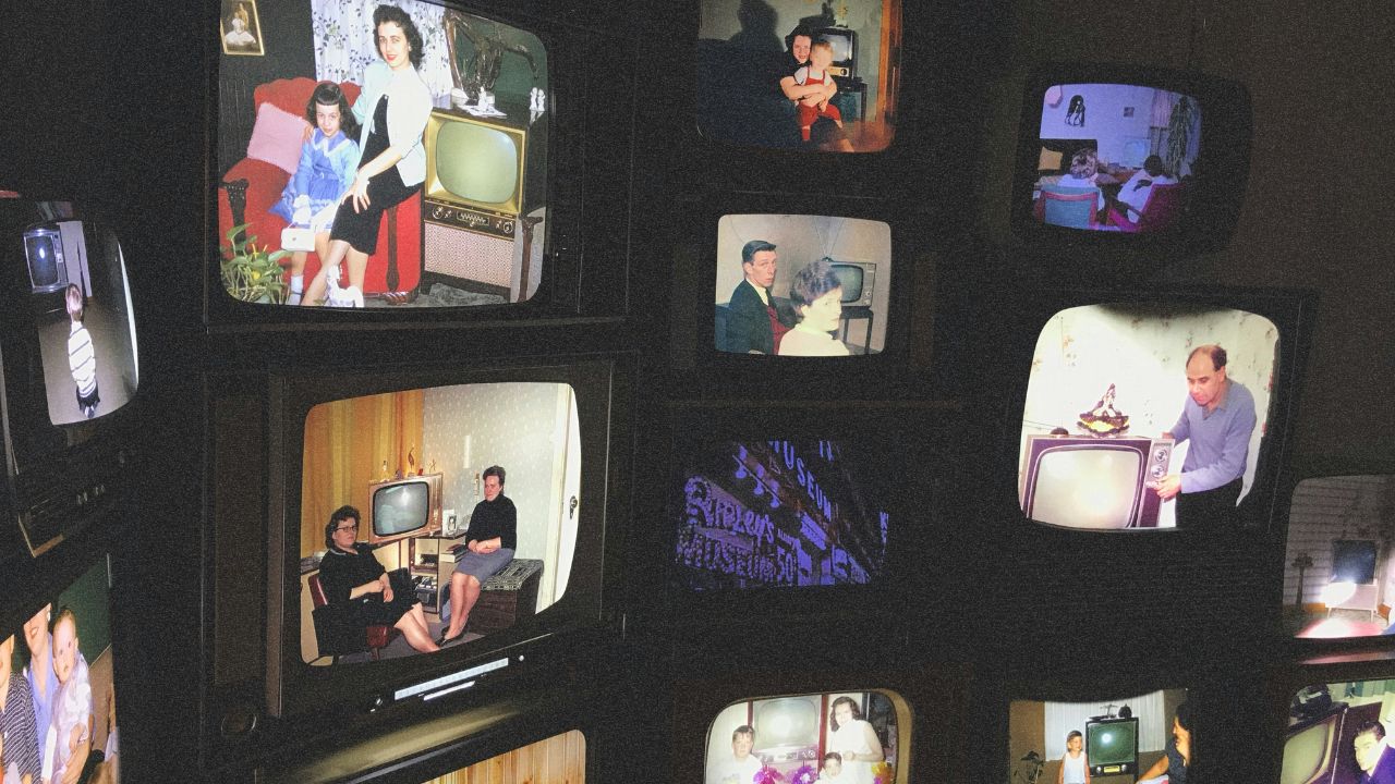 Foto di Coline Haslé su Unsplash