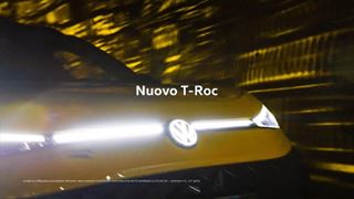Un frame dello spot che anticipa il lancio commerciale del nuovo T-Roc
