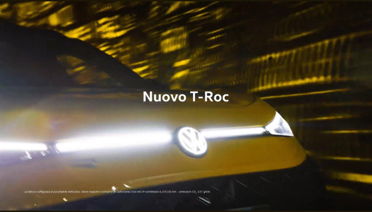 Un frame dello spot che anticipa il lancio commerciale del nuovo T-Roc