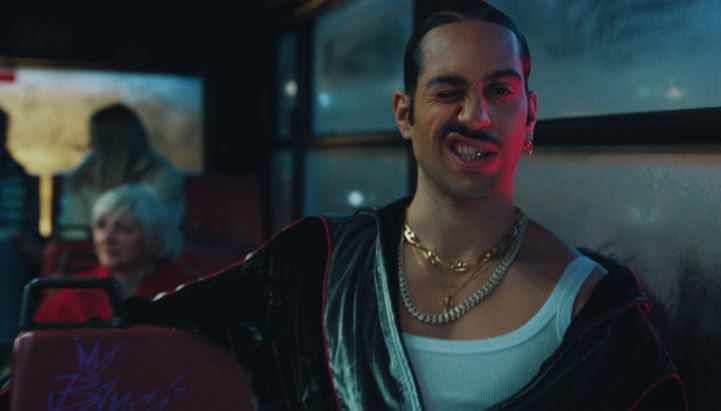 Mahmood nella pubblicità di Spotify a Sanremo